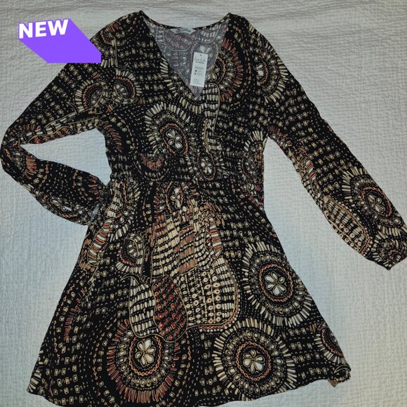 ✨ CUPSHE | Tessa Abstract Mini Dress - Picture 2 of 7